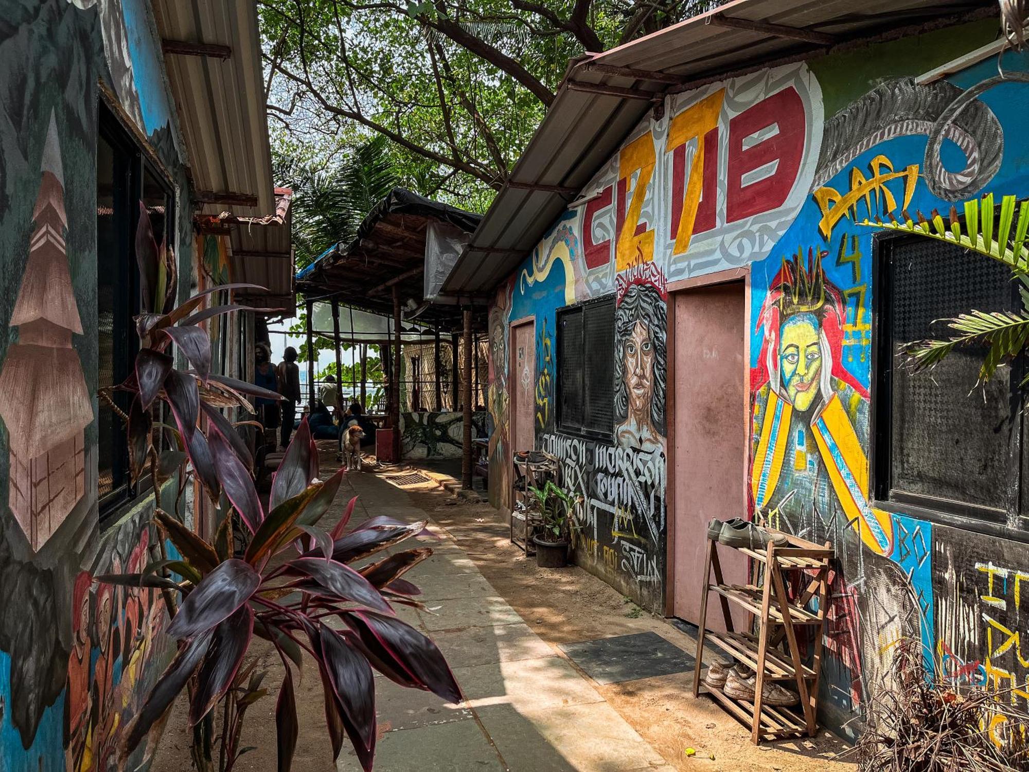 12 Monks - Beachside Hostel Arambol Exteriör bild